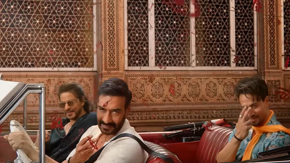 FDA Notices Shah Rukh Khan, Ajay Devgn and Tiger Shroff Over Vimal Elaichi Advertisement
